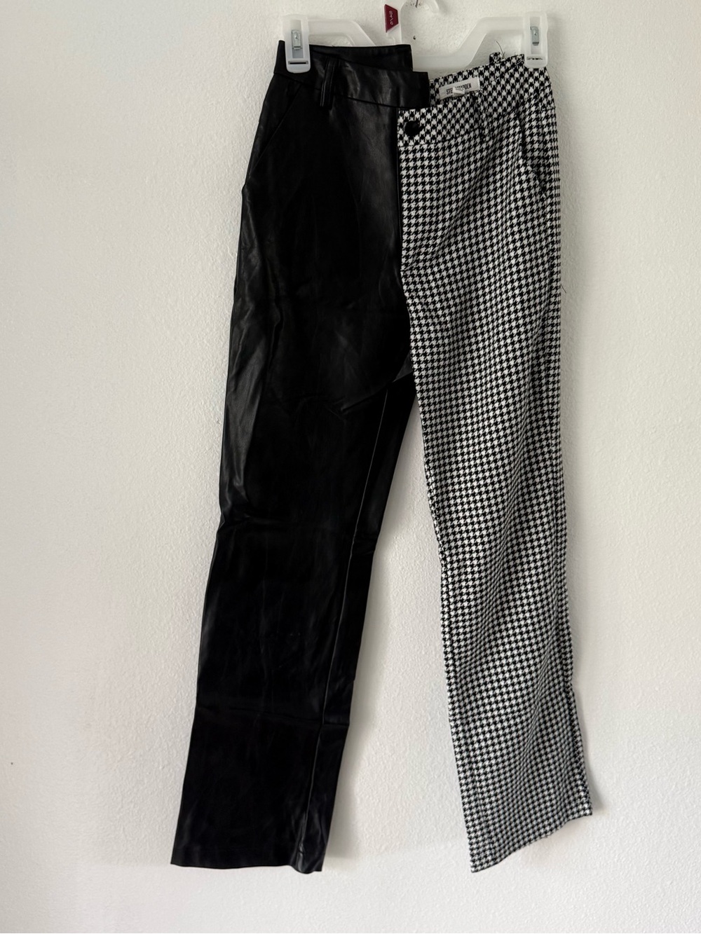 Steve Madden Black & Black-and-White Houndstooth Split Pants